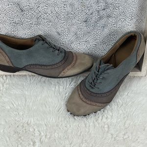 Comfortiva Retro Oxford Laceups Leather EUC Size 9.5